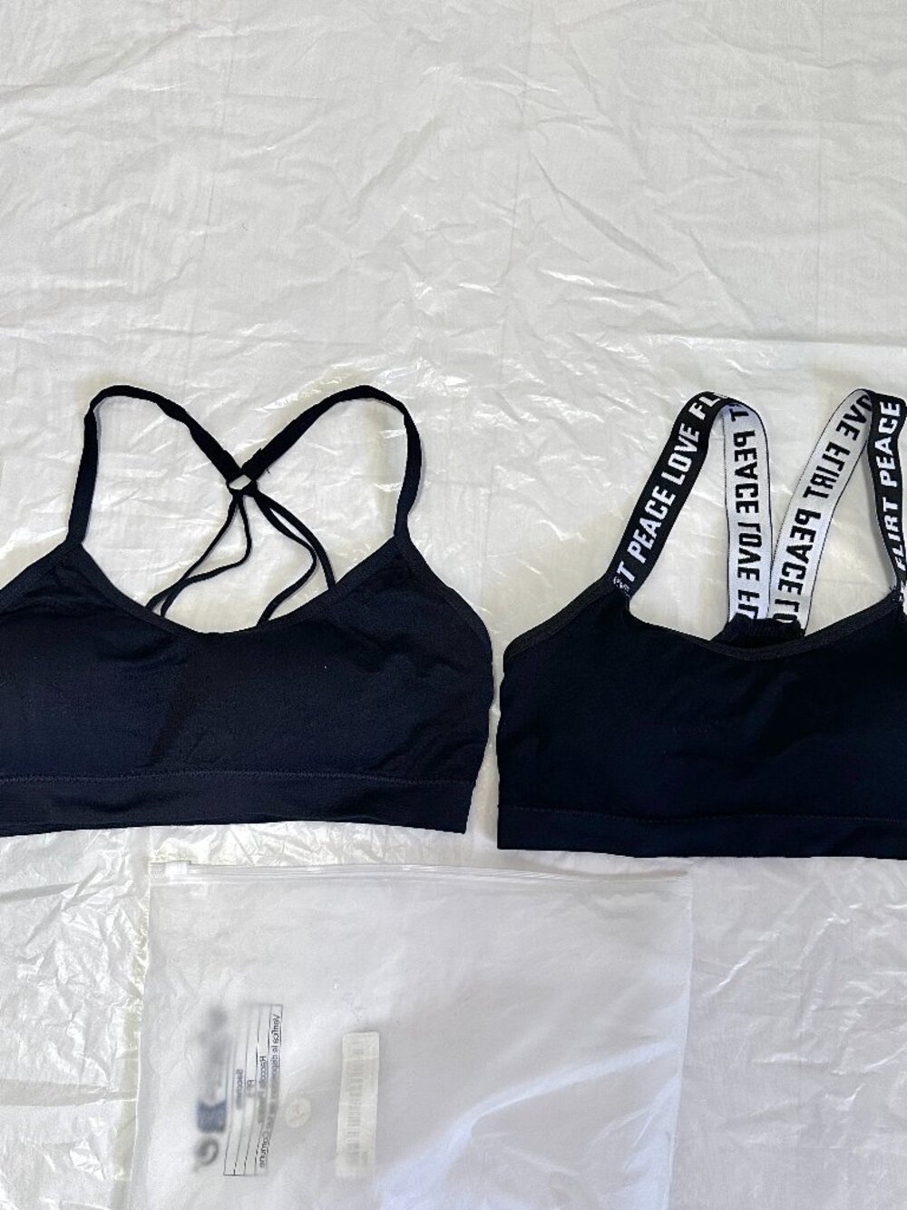 2pcs Womens Activewear Black Size S/M Light Support Easy Pull on Top Gym Workout